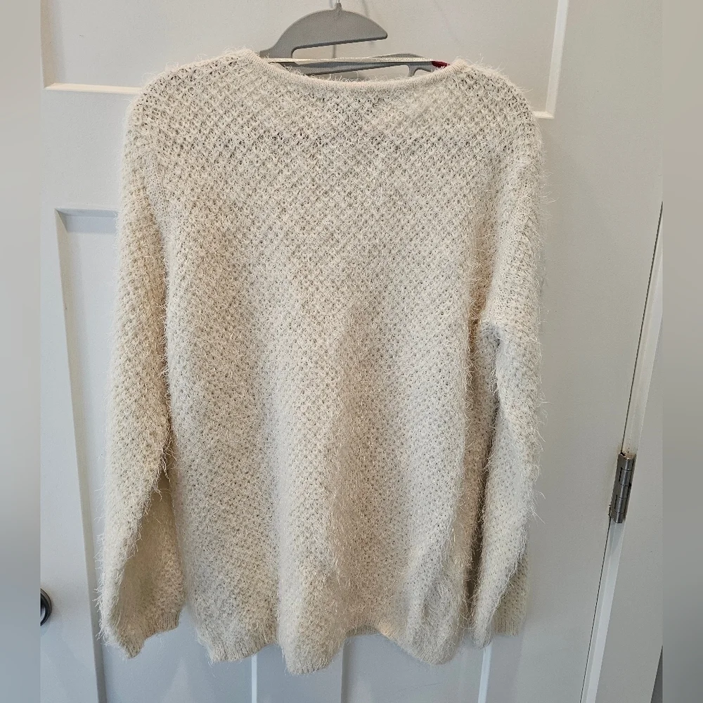 Attention Cream Fuzzy Knit Sweater Large Soft Eyelash Pullover Cozy Neutral